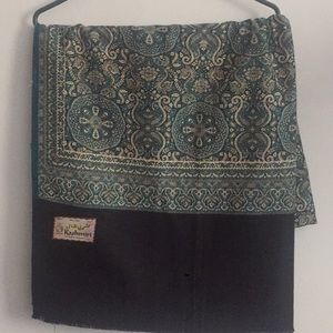 Kashmiri embroidered shawl♥️